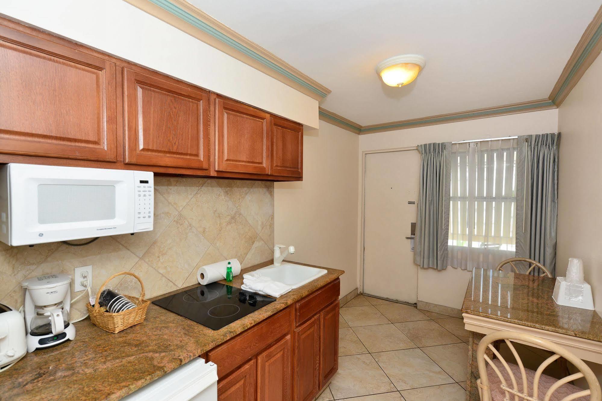 Siesta Key Beach Resort And Suites ساراسوتا المظهر الخارجي الصورة