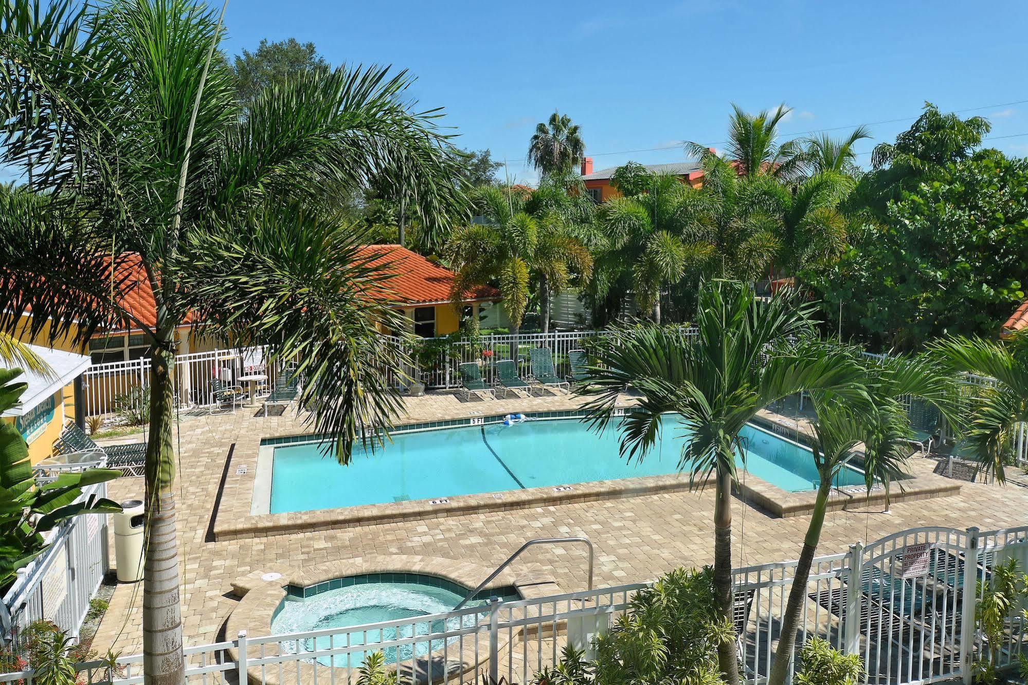Siesta Key Beach Resort And Suites ساراسوتا المظهر الخارجي الصورة